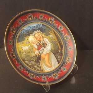 Decorative Plate Suri & Solveig Bergquist Imports